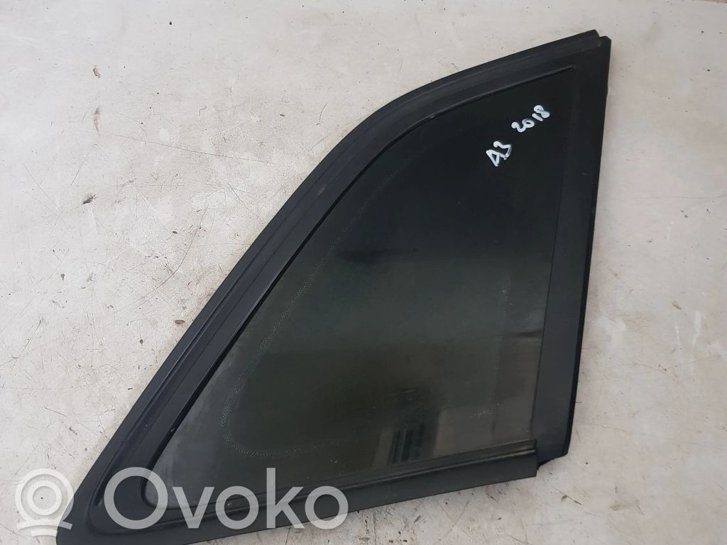 Audi A3 S3 8V Side middle window/glass 