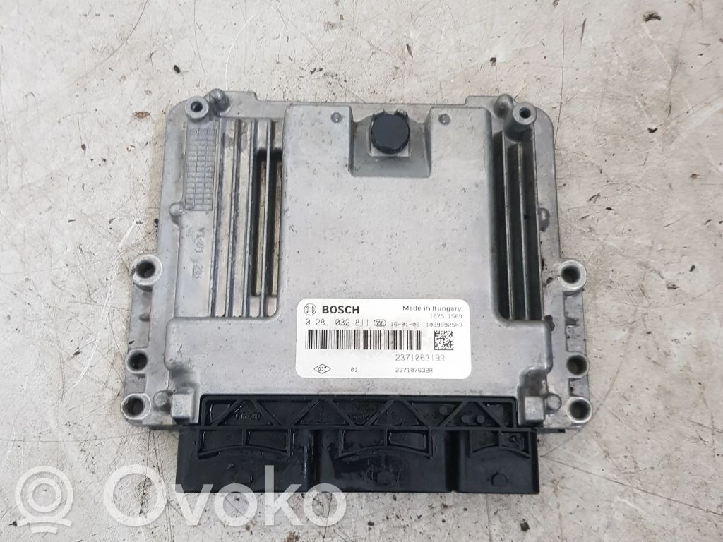 Renault Clio IV Engine control unit/module 