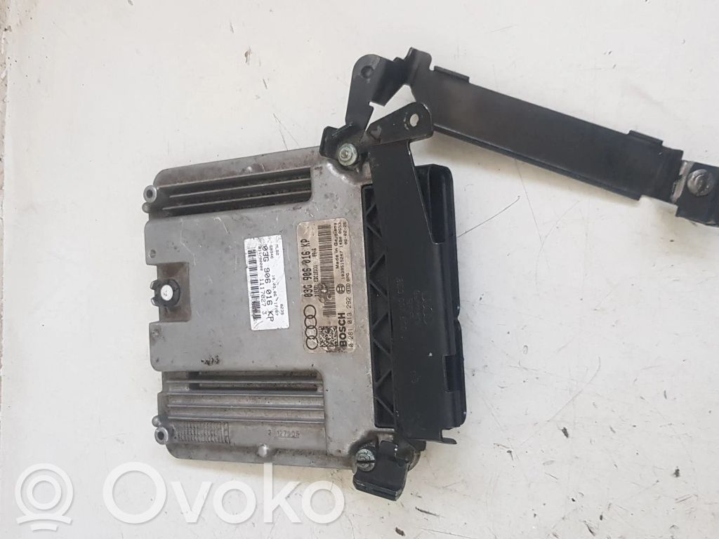 Audi A4 S4 B7 8E 8H Engine control unit/module 