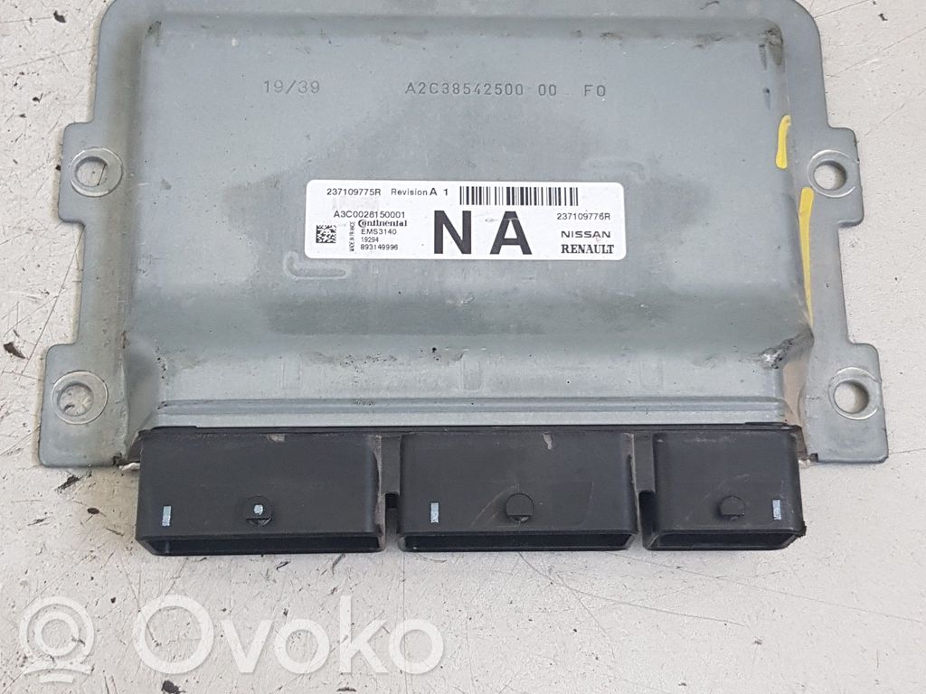 Dacia Sandero II Engine control unit/module 