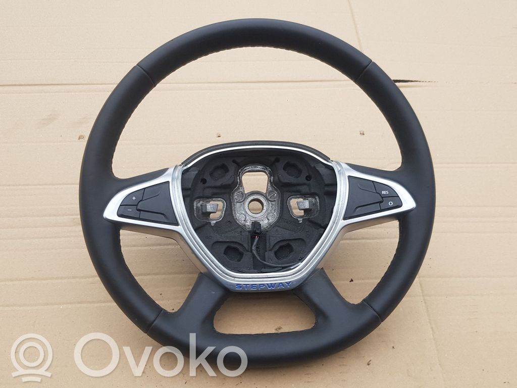 Dacia Sandero II Ohjauspyörä 