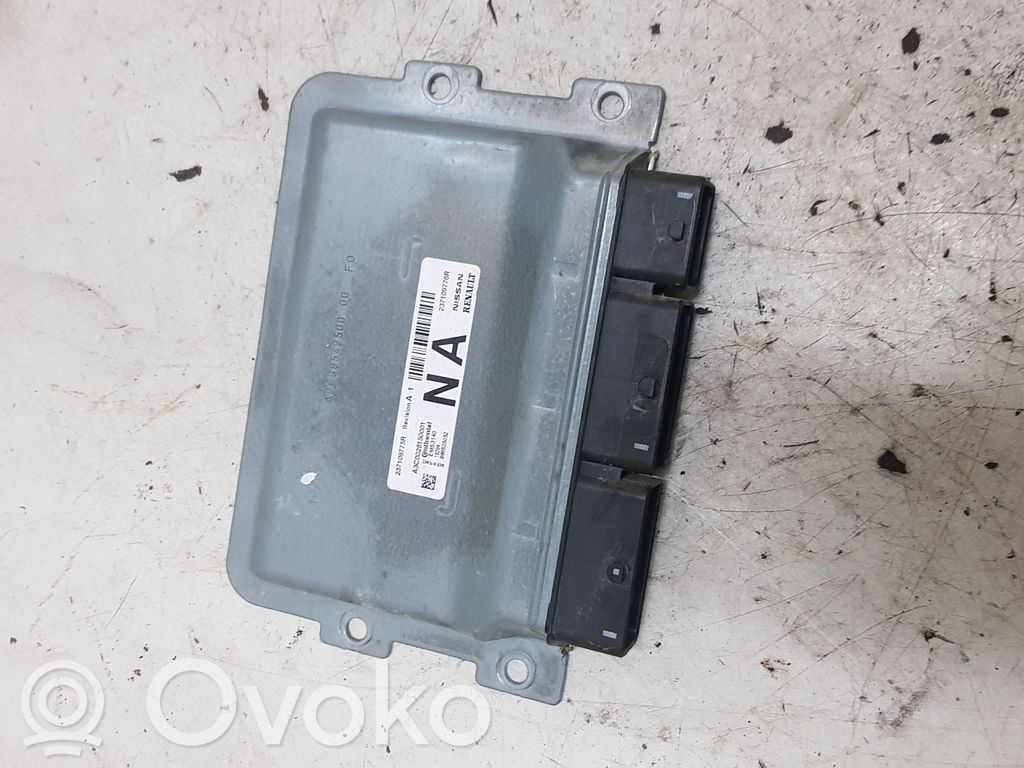 Dacia Sandero II Engine control unit/module 