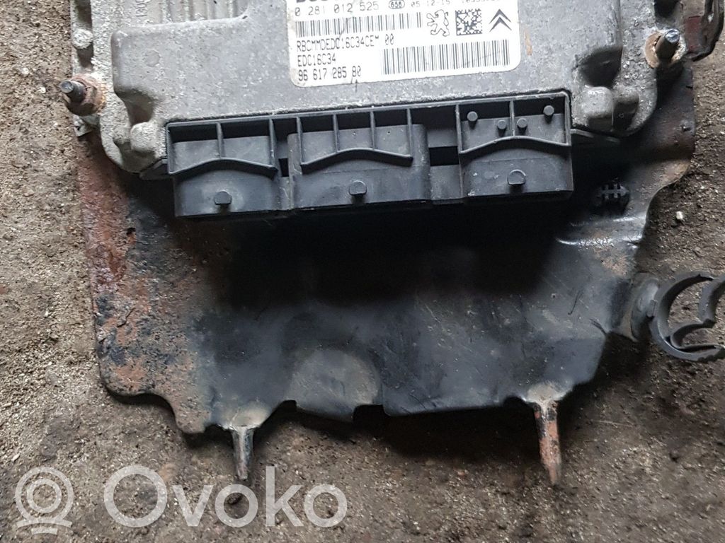 Peugeot 206 Engine control unit/module 