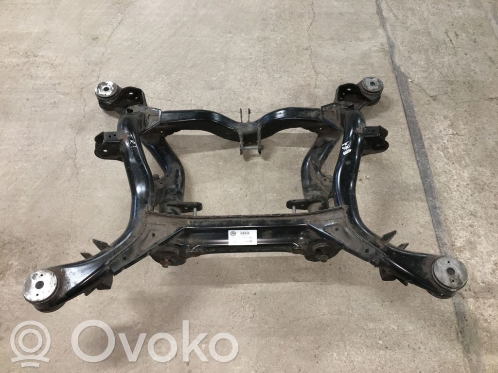 Volkswagen Touareg II Rama pomocnicza tylna 