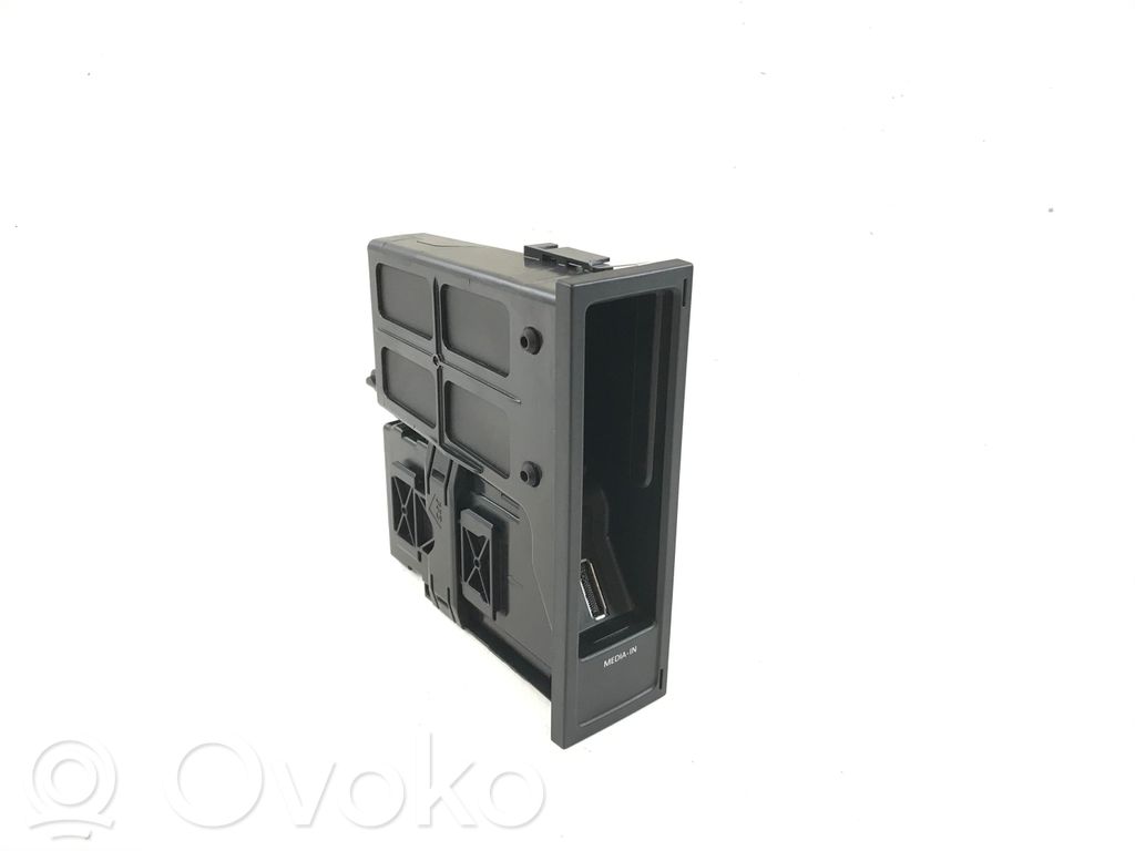 Volkswagen Golf VI Head unit multimedia control 