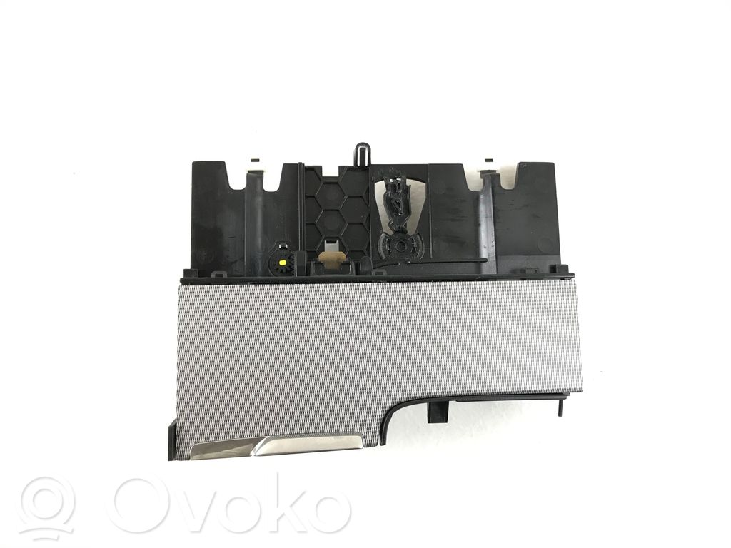 Volvo XC60 Glove box 