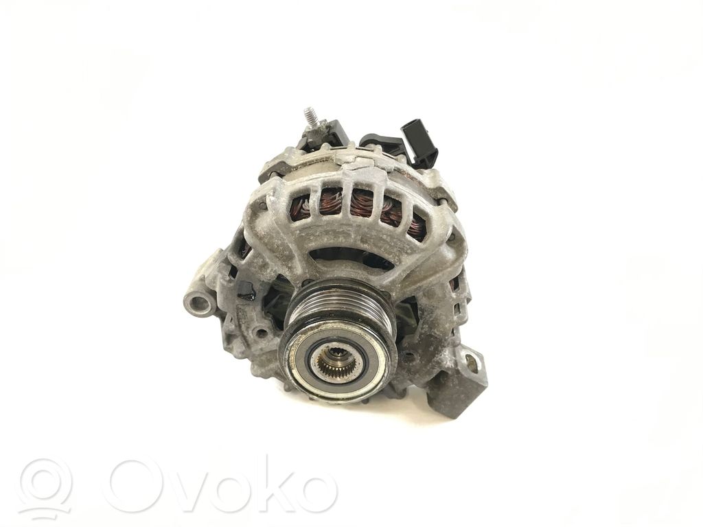 Volvo V40 Ģenerators 