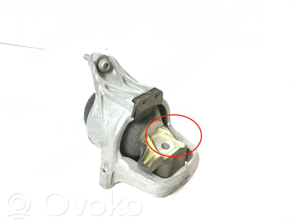 Audi A4 S4 B9 Engine mount bracket 