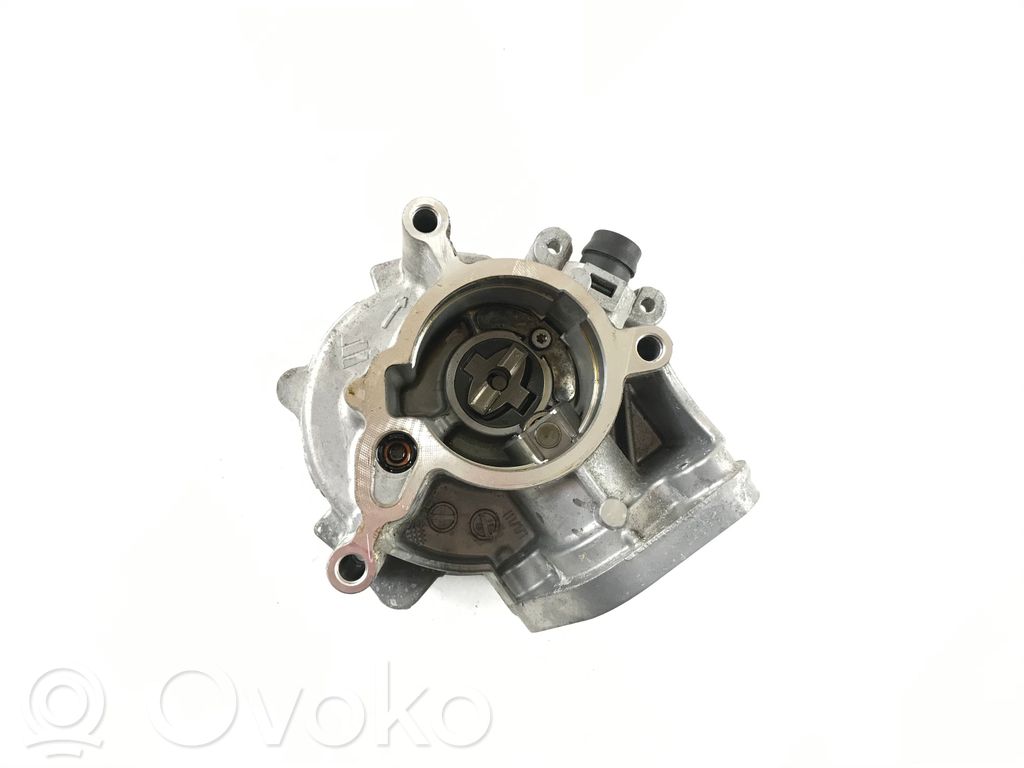Audi A4 S4 B9 Vakuumo pompa 