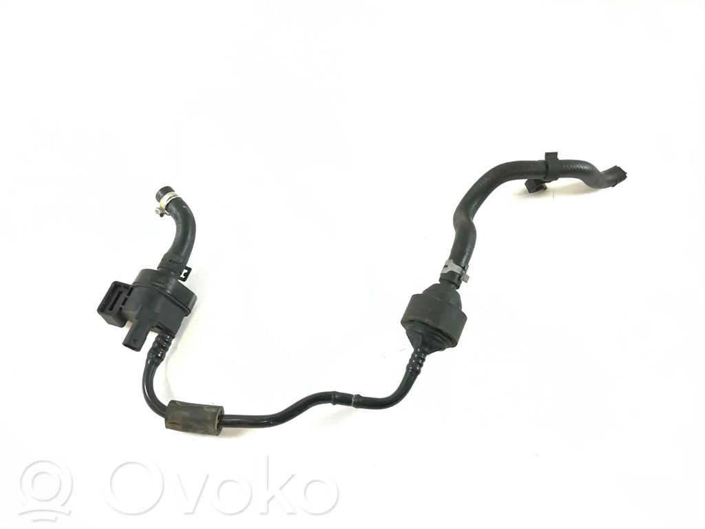 Audi A4 S4 B9 Conductă/furtun vacuum 
