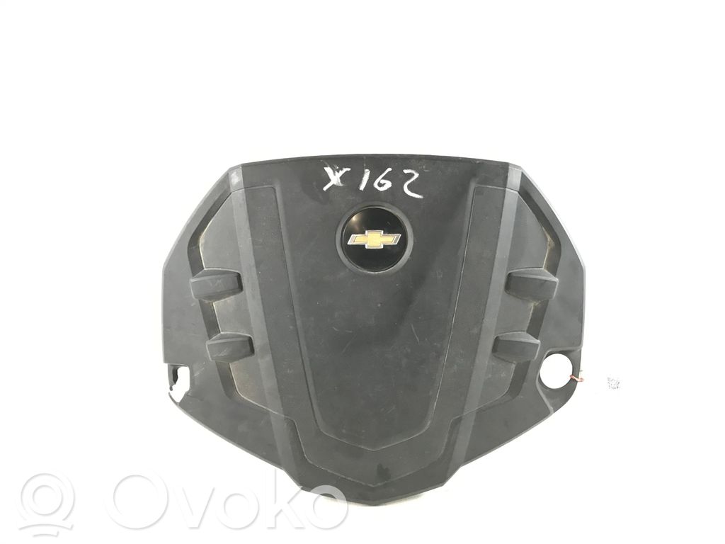 Chevrolet Camaro Engine cover (trim) 