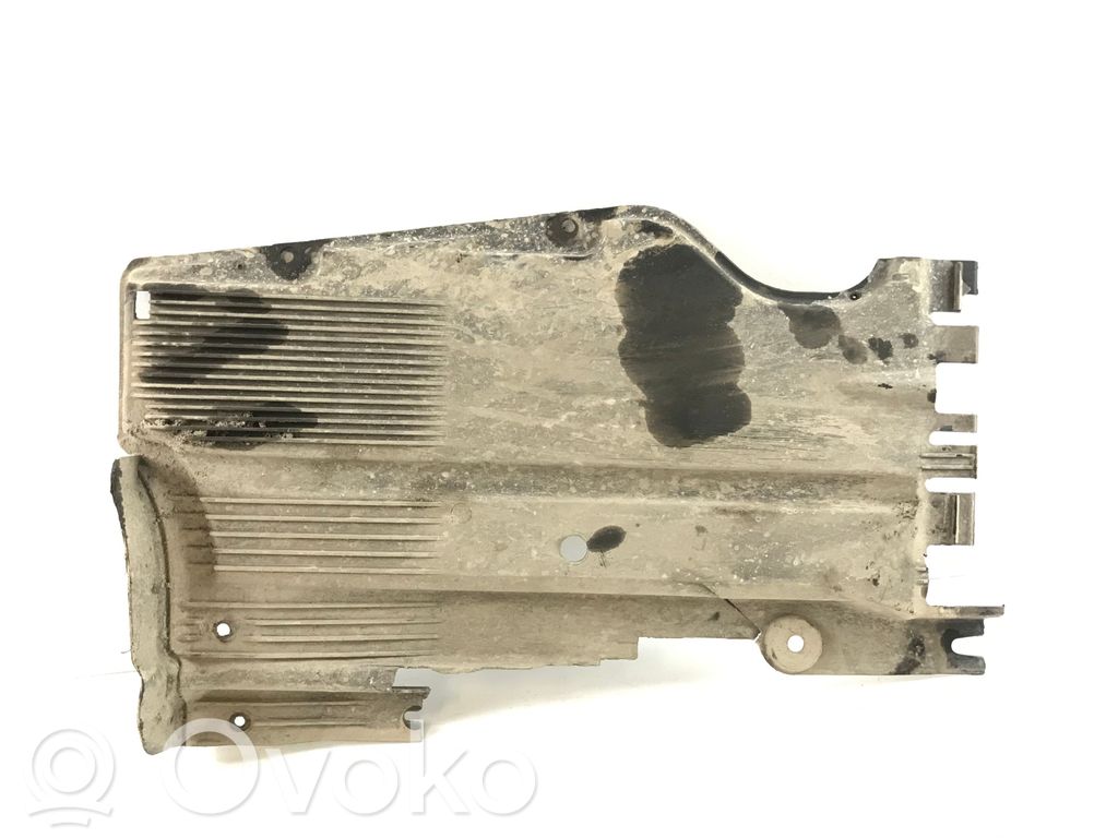 Audi A4 S4 B8 8K Osłona dolna zbiornika paliwa 