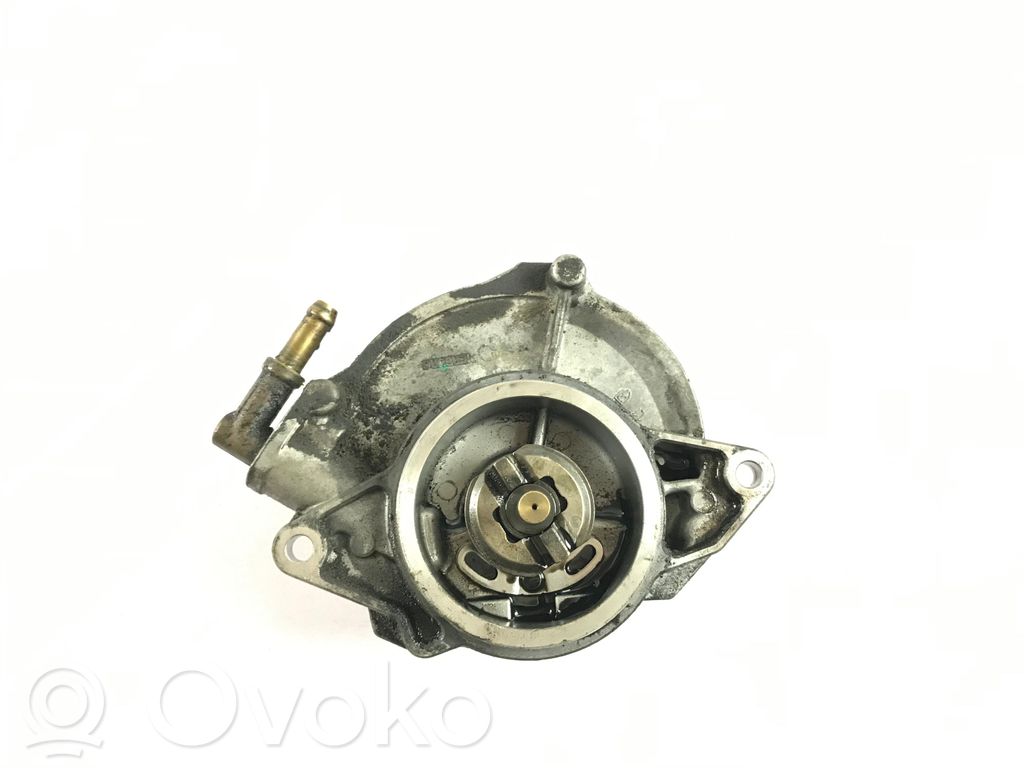 Audi A4 S4 B8 8K Vacuum pump 