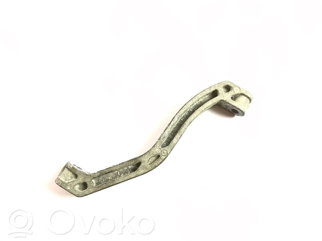 Skoda Octavia Mk3 (5E) Engine mounting bracket 
