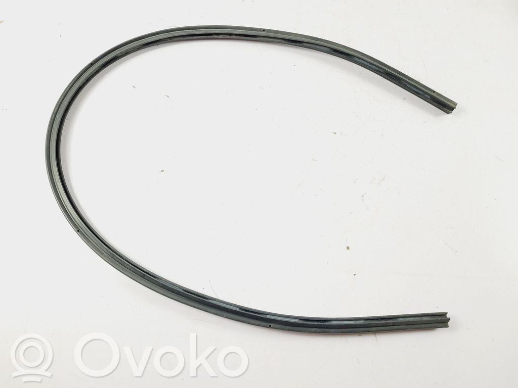 Volvo S90, V90 Engine compartment rubber 