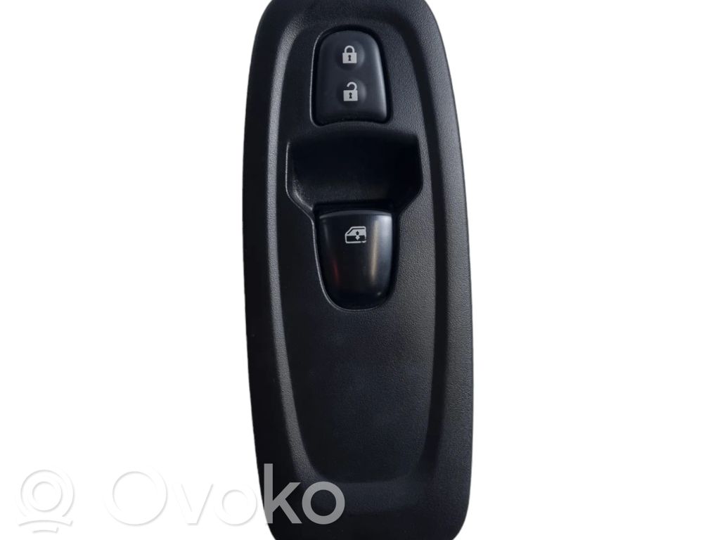 Renault Kadjar Electric window control switch 