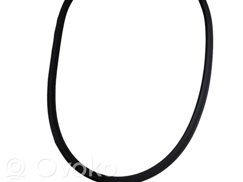 Volvo XC90 Engine compartment rubber 