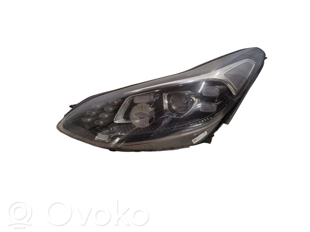 KIA Sportage Lampa przednia 