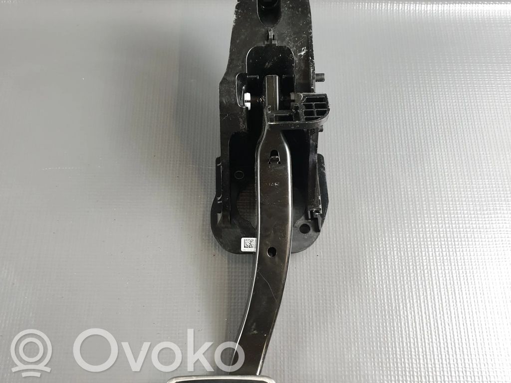 Jarrupoljin   689111801