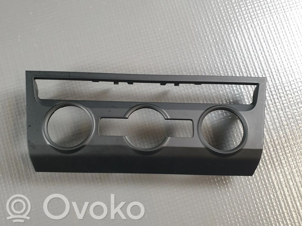 Skoda Superb B8 (3V) Console centrale, commande chauffage/clim 