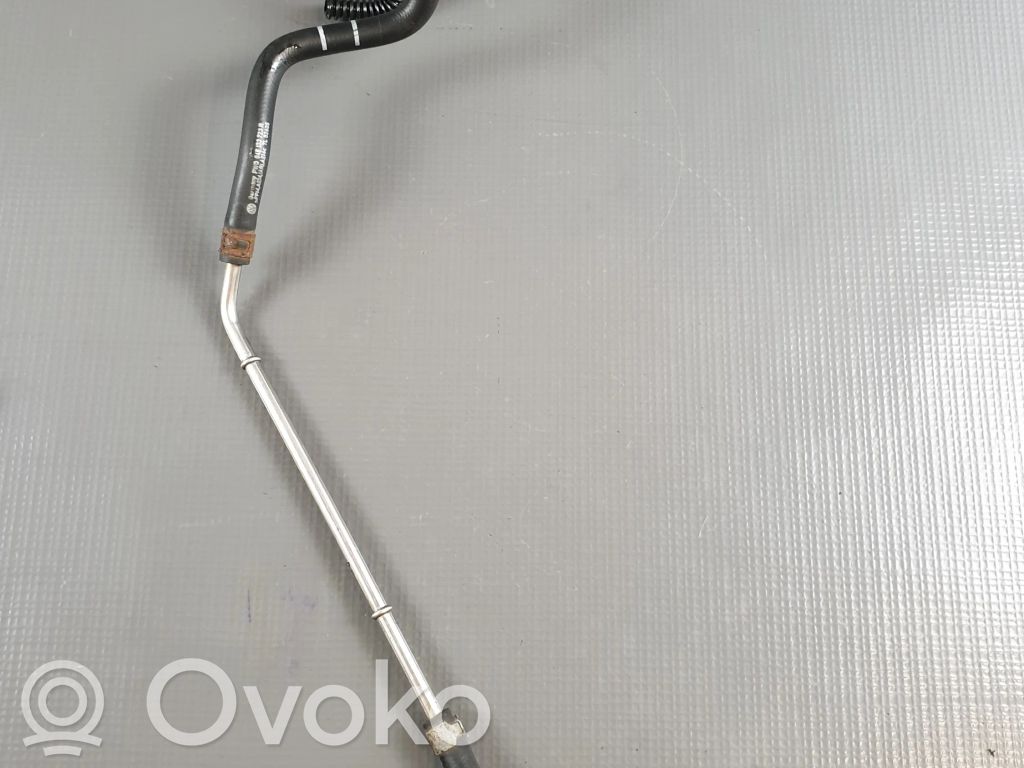 Volkswagen Golf VII Przewód paliwowy 
