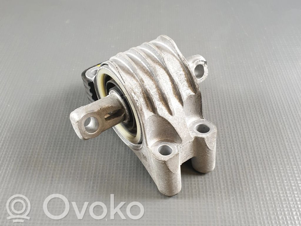 BMW i4 Engine mount bracket 