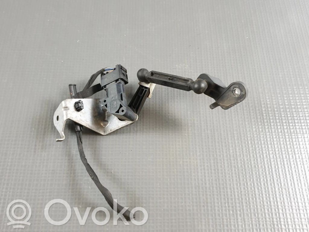 BMW i4 Sensor de altura del nivel de la suspensión neumática trasera 