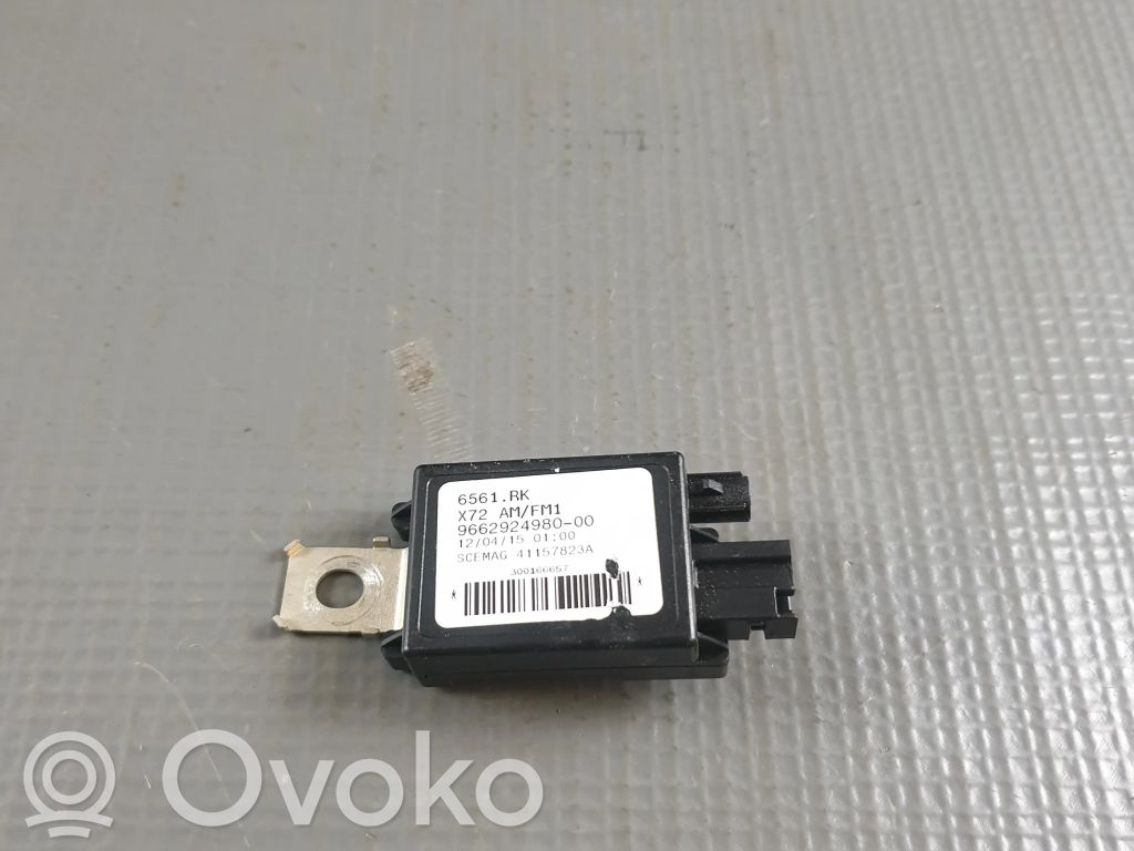 Citroen C5 Antenos stiprintuvas 