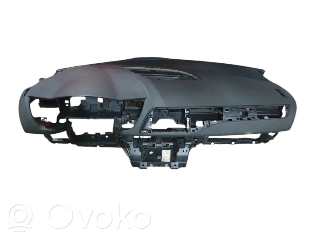 Citroen C5 Panelis 