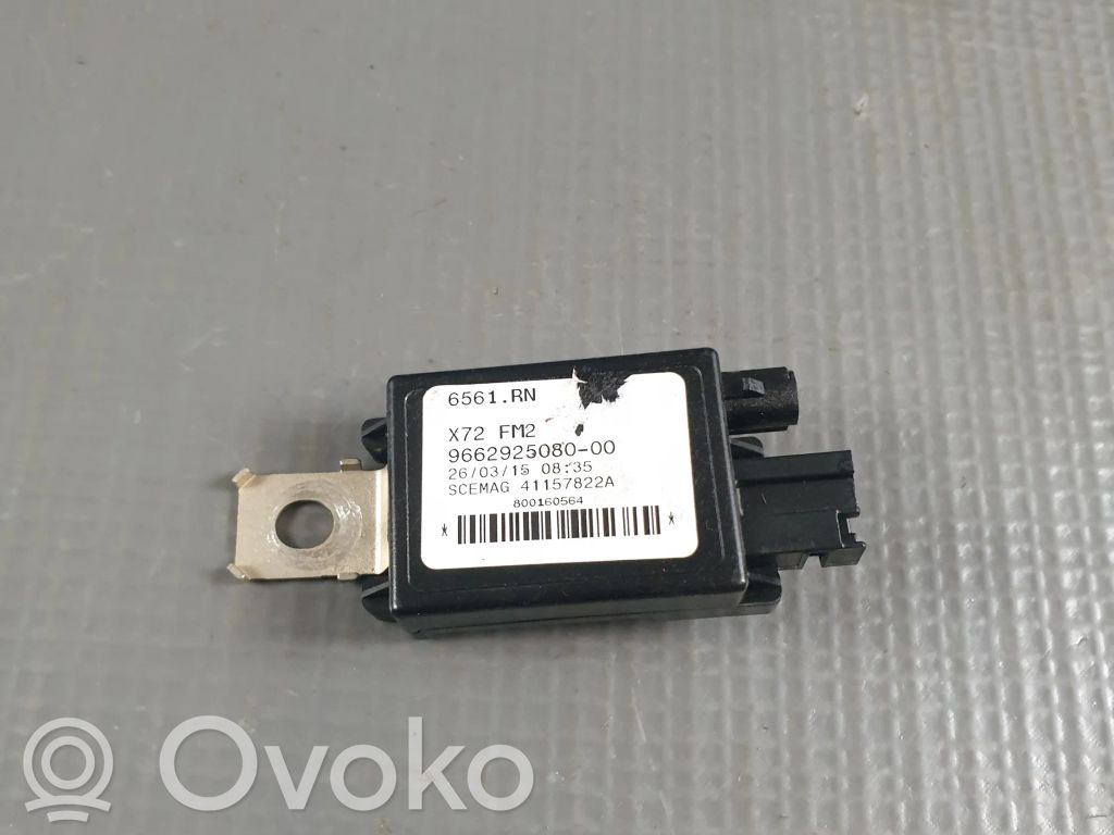Citroen C5 Antenos stiprintuvas 
