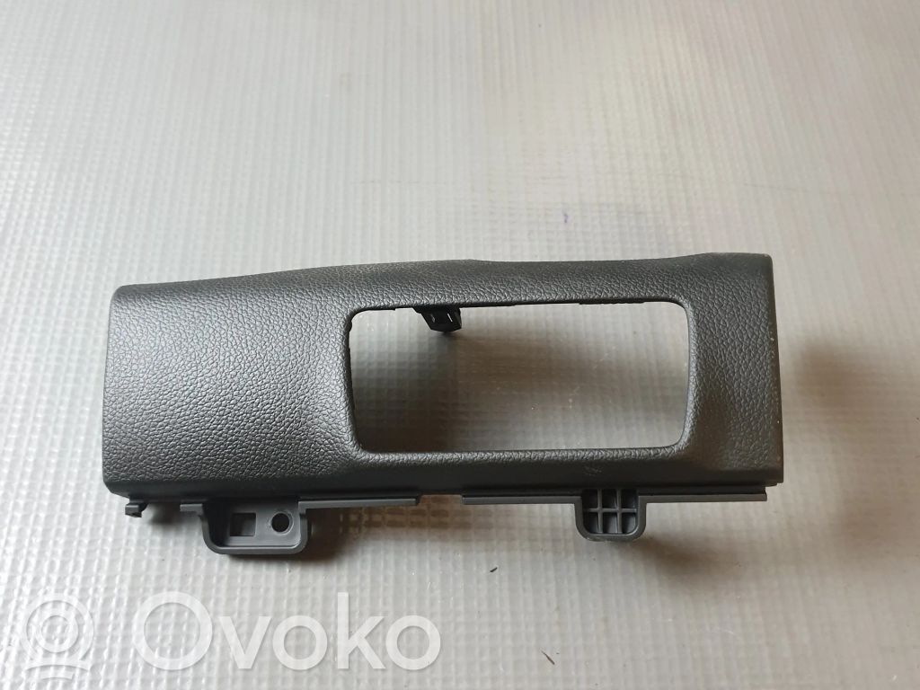 KIA Sportage Ramka deski rozdzielczej 