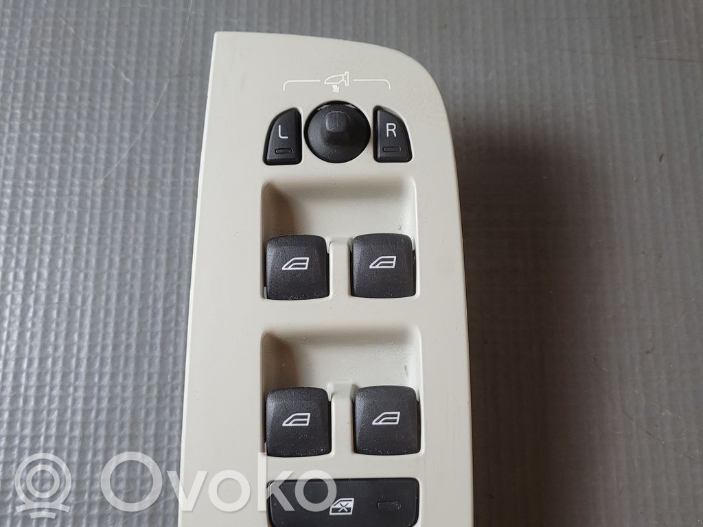 Volvo XC60 Electric window control switch 