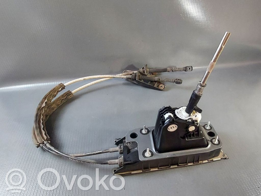 Volkswagen PASSAT B8 Lewarek zmiany biegów / górny 