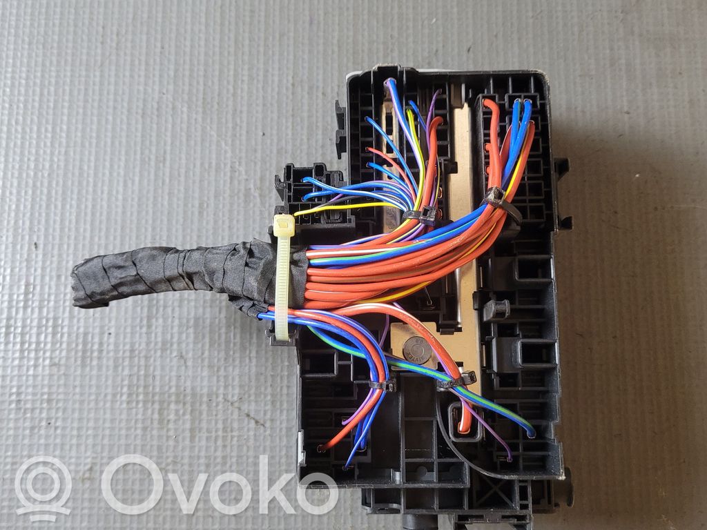 Volvo V90 Cross Country Fuse module 