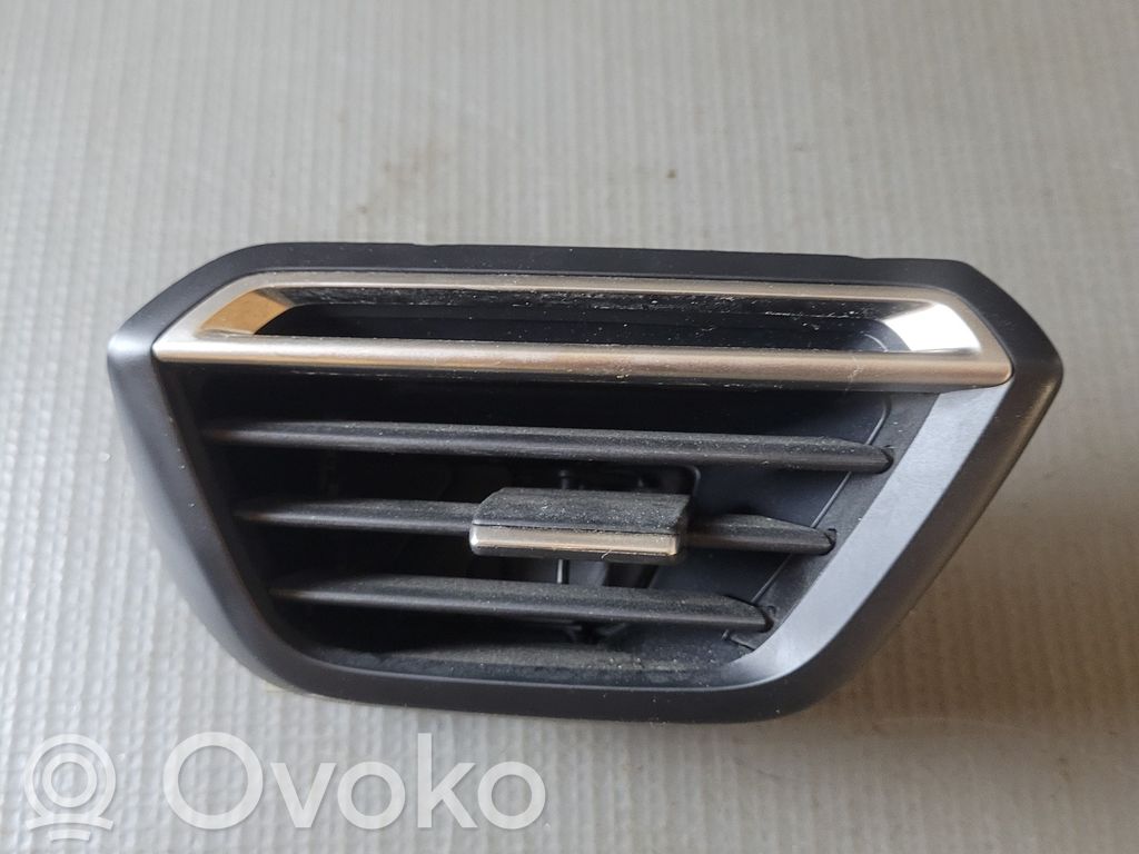 Peugeot 208 II Boczna kratka nawiewu deski rozdzielczej 