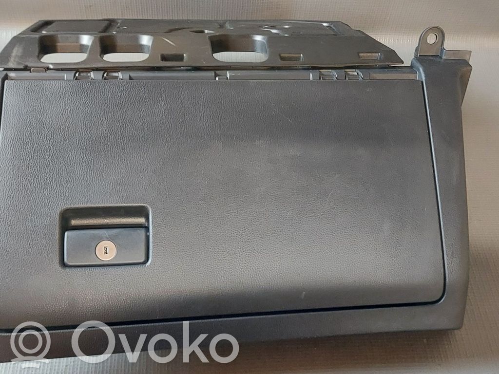Toyota RAV 4 (XA50) Schowek deski rozdzielczej 