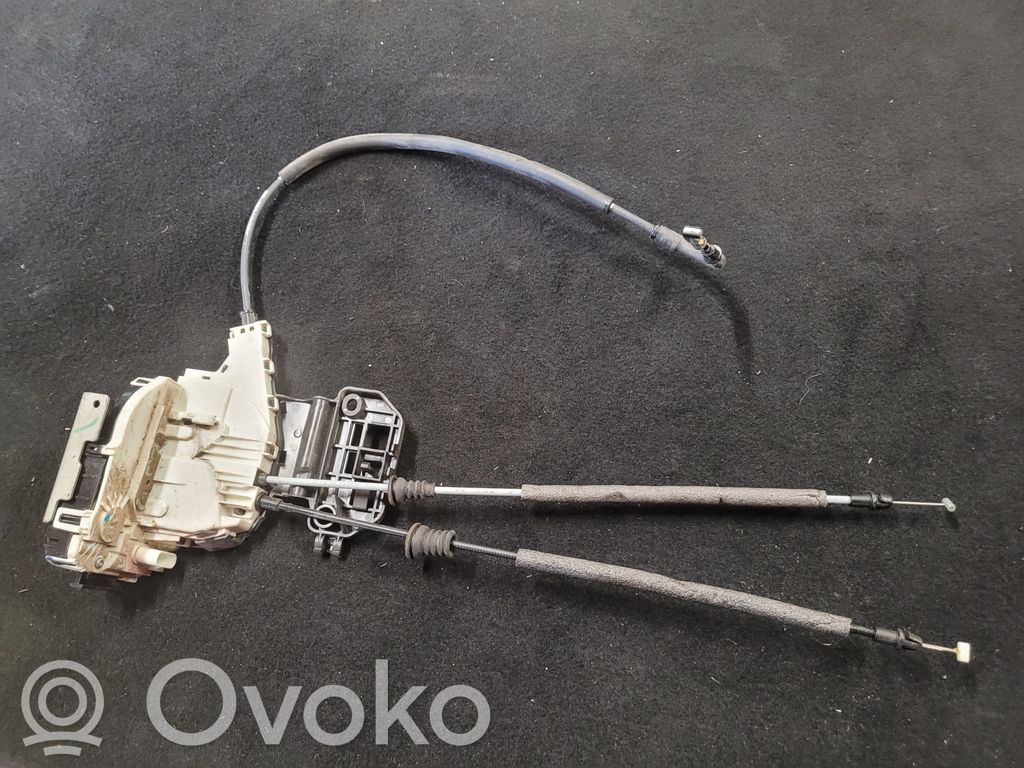 Jeep Cherokee KL Cerradura de puerta trasera 