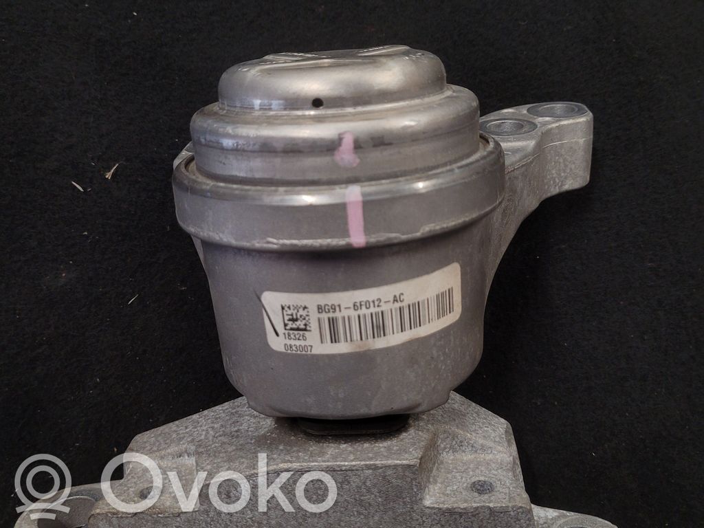Ford Fusion II Engine mount bracket 