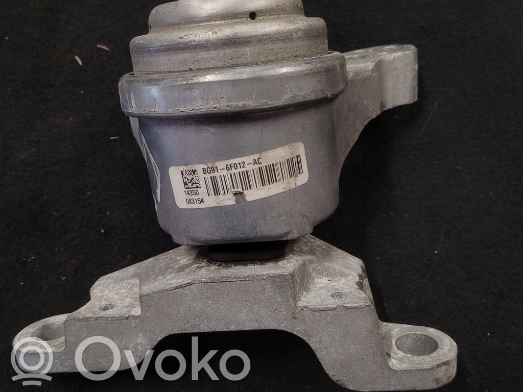 Ford Fusion II Engine mount bracket 