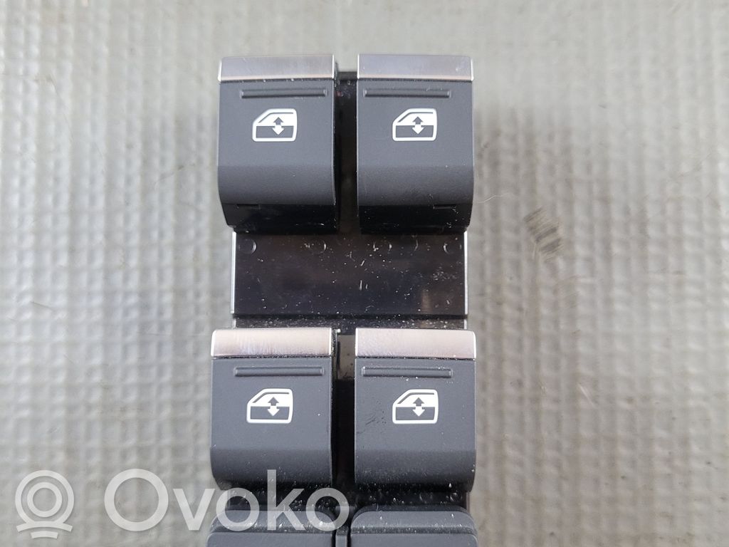 Audi Q4 e-tron Electric window control switch 