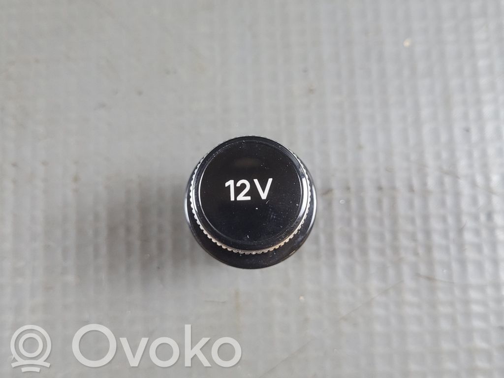 Audi Q4 e-tron 12 V Socket (front) 
