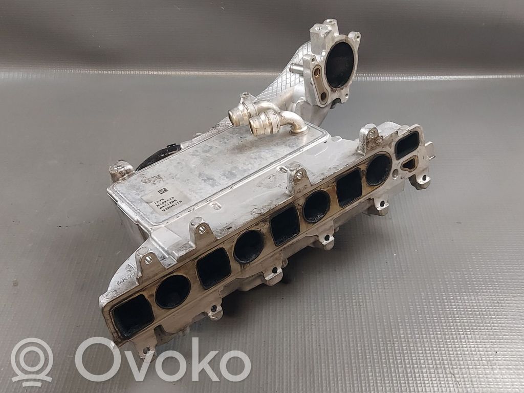 Skoda Octavia Mk4 Colector de admisión 