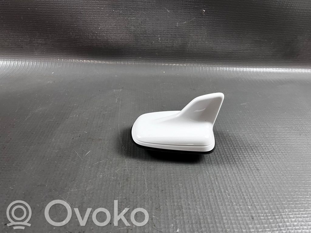 Audi SQ7 Antenne GPS 
