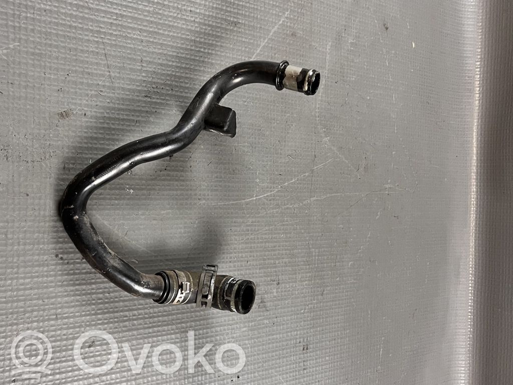 Volkswagen Touareg II Engine coolant pipe/hose 