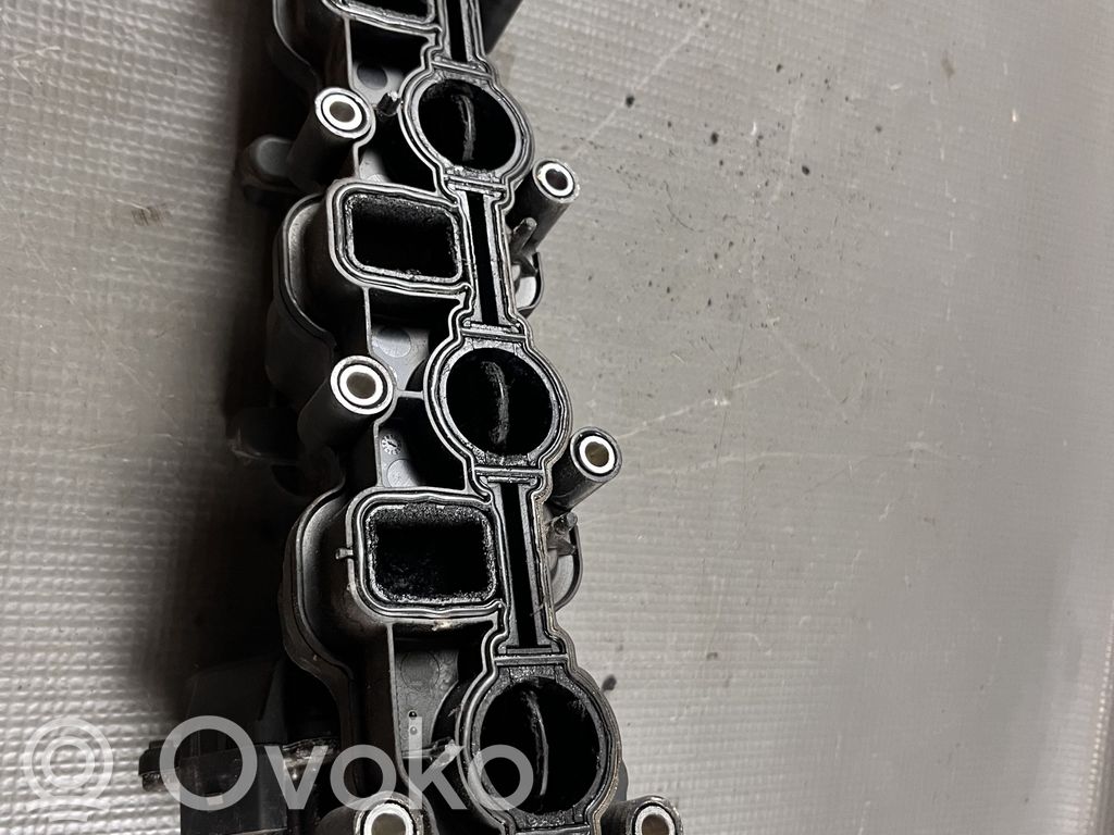 Kolektor ssący   Z059129711,059129086L
