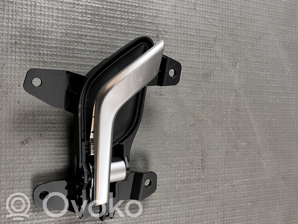 Manecilla interna puerta delantera   82620CV000