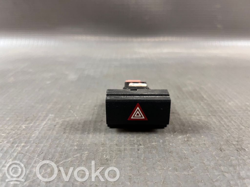 Toyota Proace Hazard light switch 