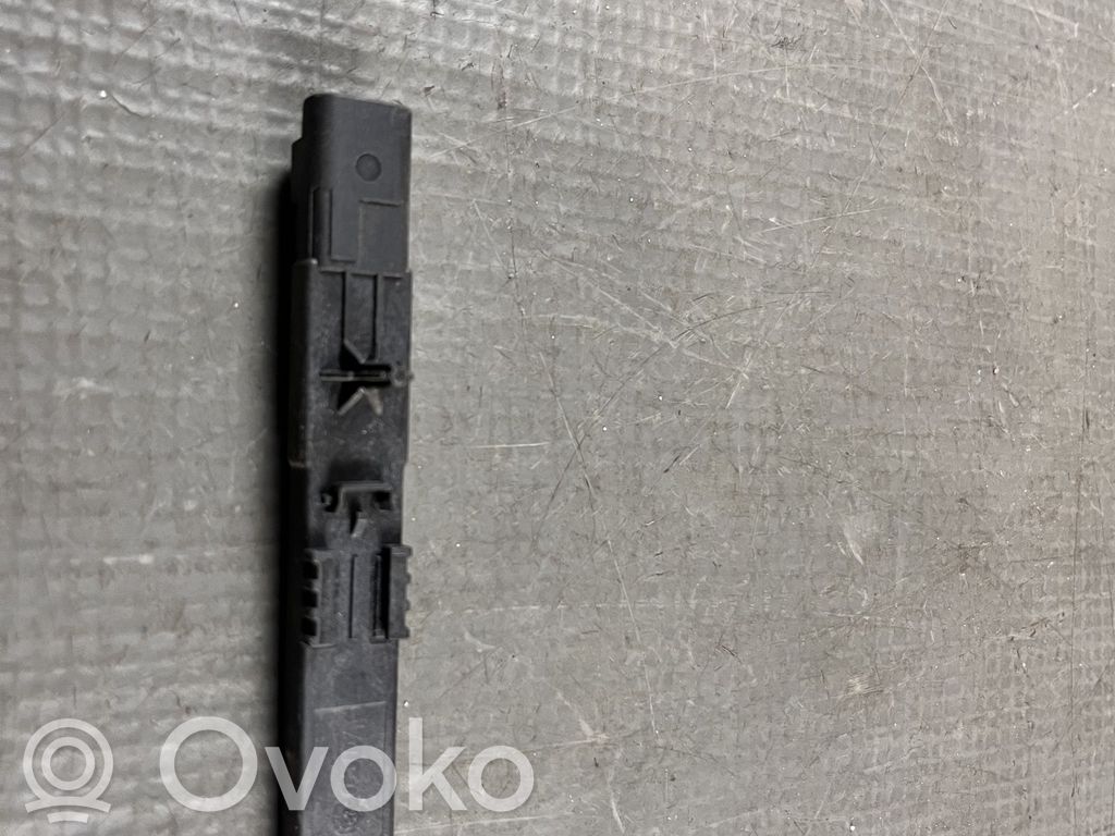 Toyota Proace Aerial antenna amplifier 