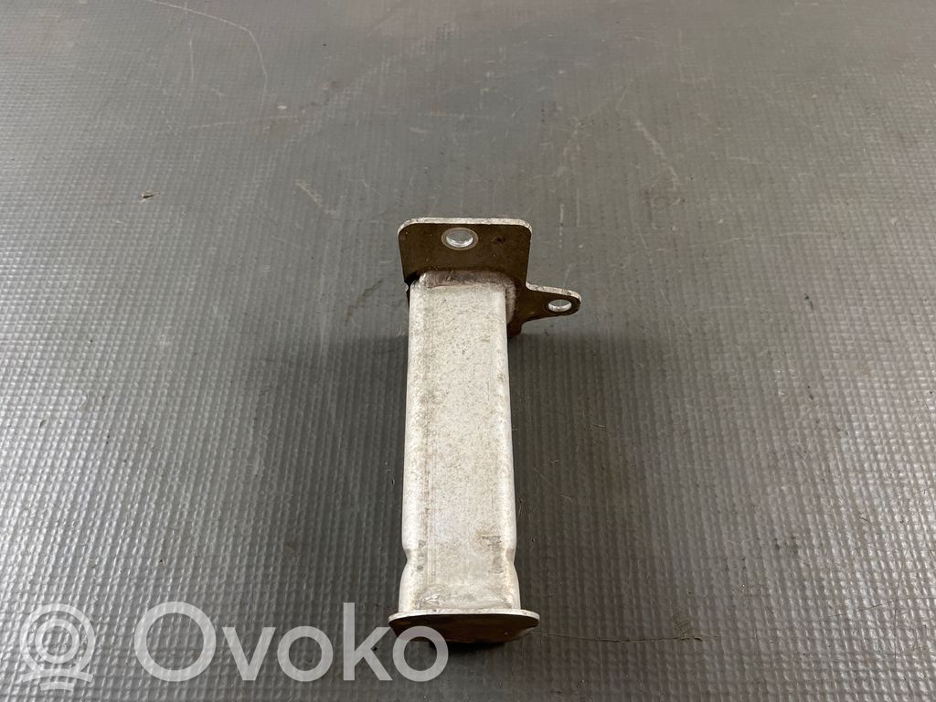 Peugeot 208 II Odbój / Amortyzator zderzaka przedniego 