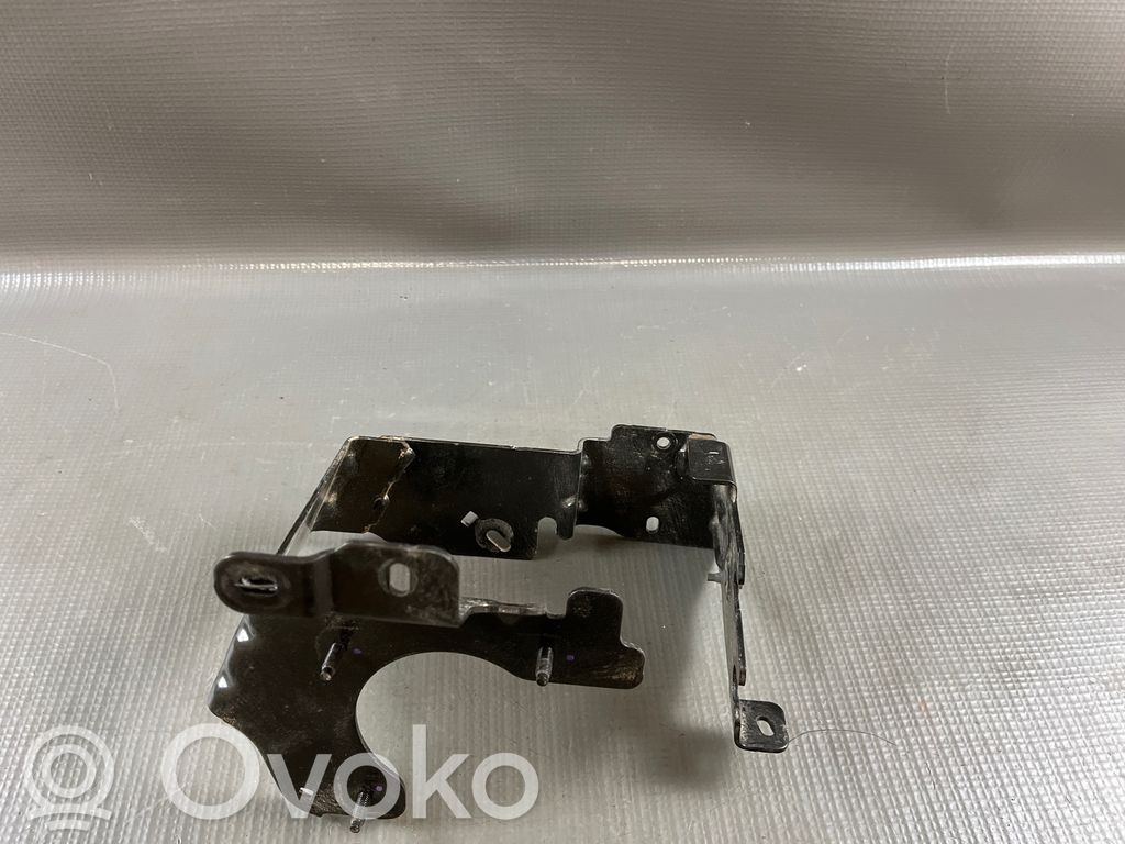 Peugeot 208 II Base (soporte) 